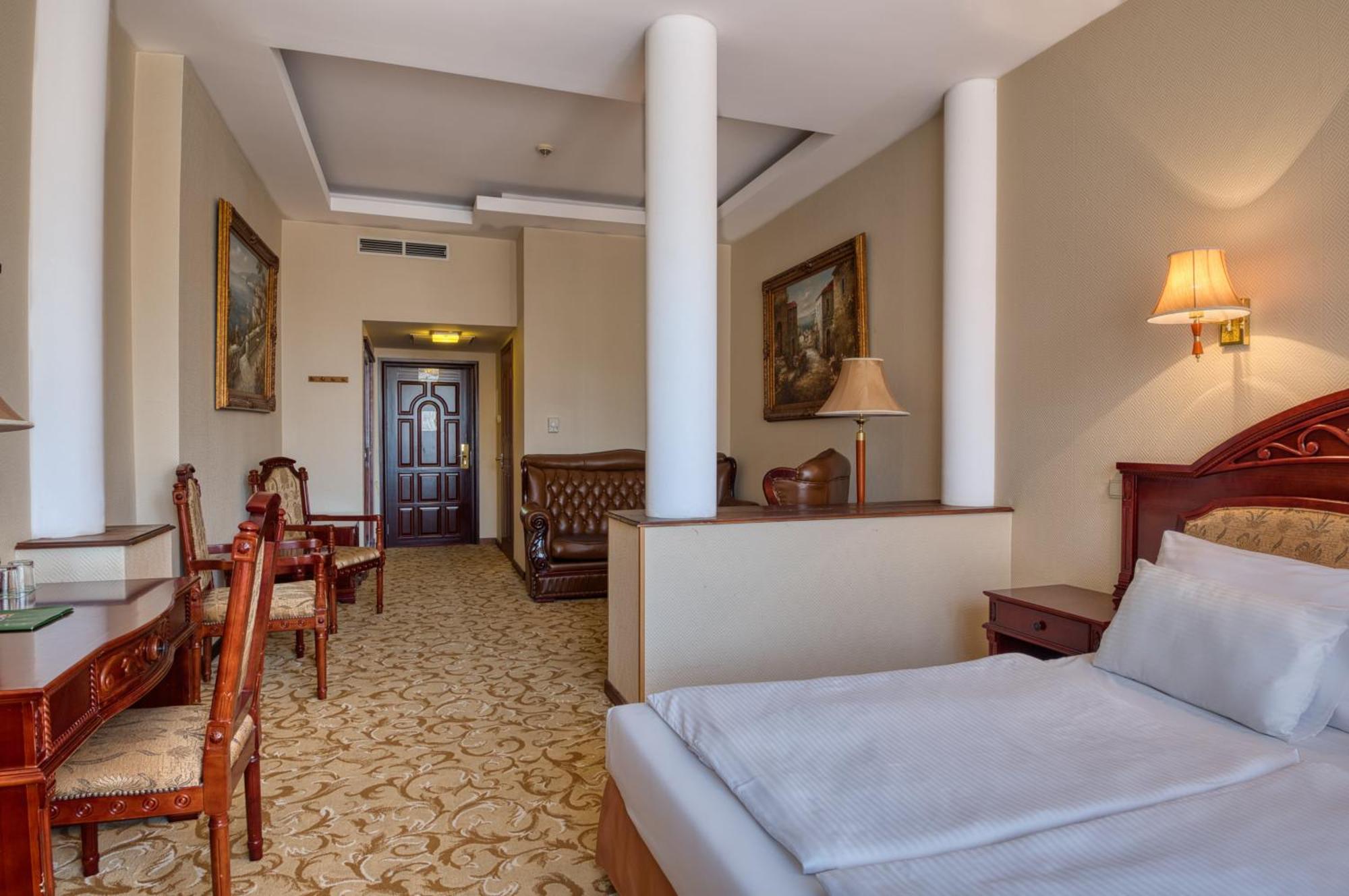Hotel Bellevue Esztergom Room photo